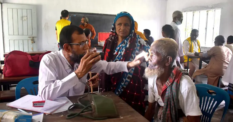 লায়ন্স ক্লাব অফ ঢাকা রজনীগন্ধার আয়োজনে বিনামূল্যে মেডিকেল ক্যাম্প